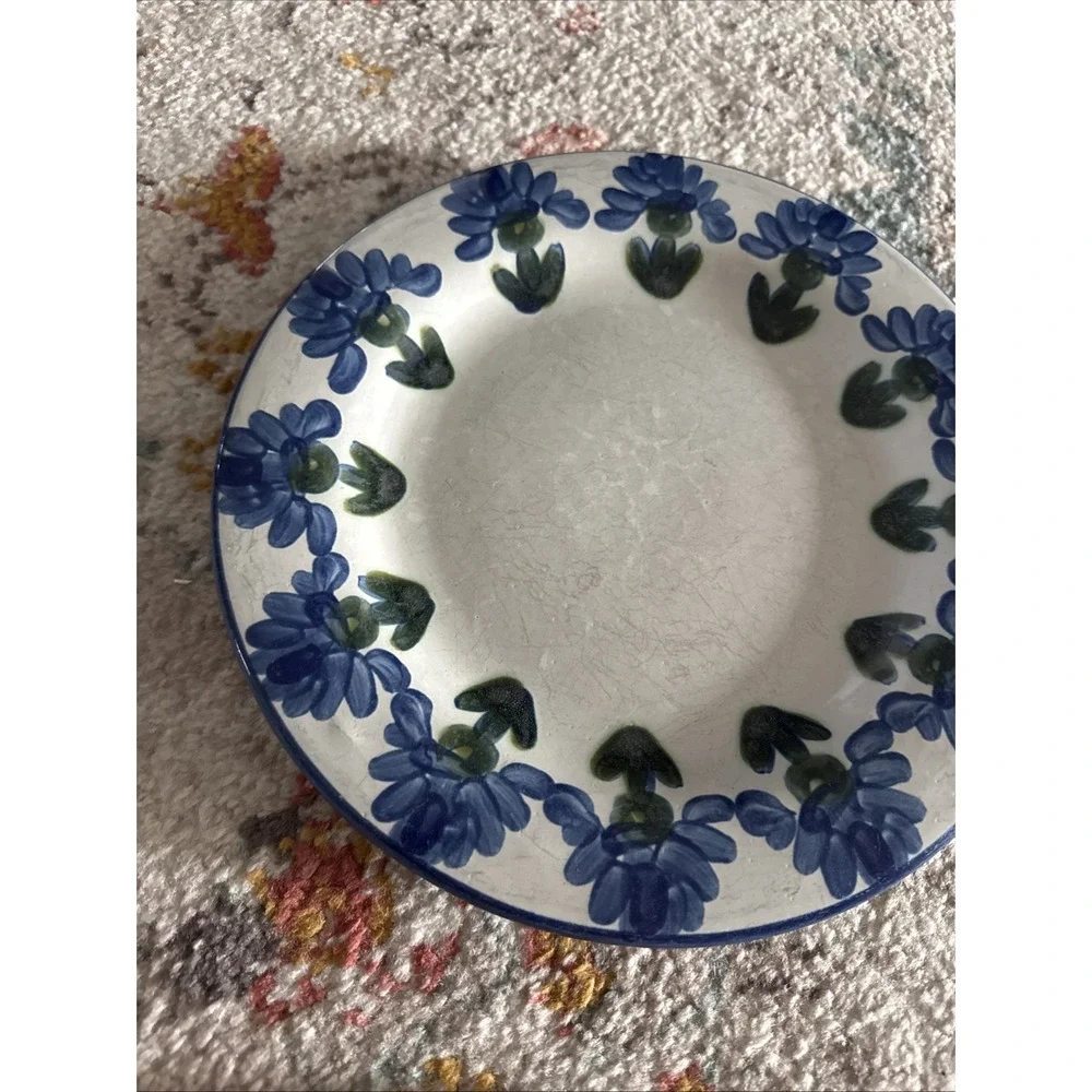 Louisville Stoneware USA Bachelor button 11 inch dinner plate, Slate Blue/Forest
